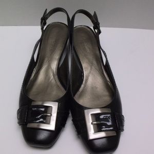 Naturalizer Sling Back Black leather buckle toe 8
